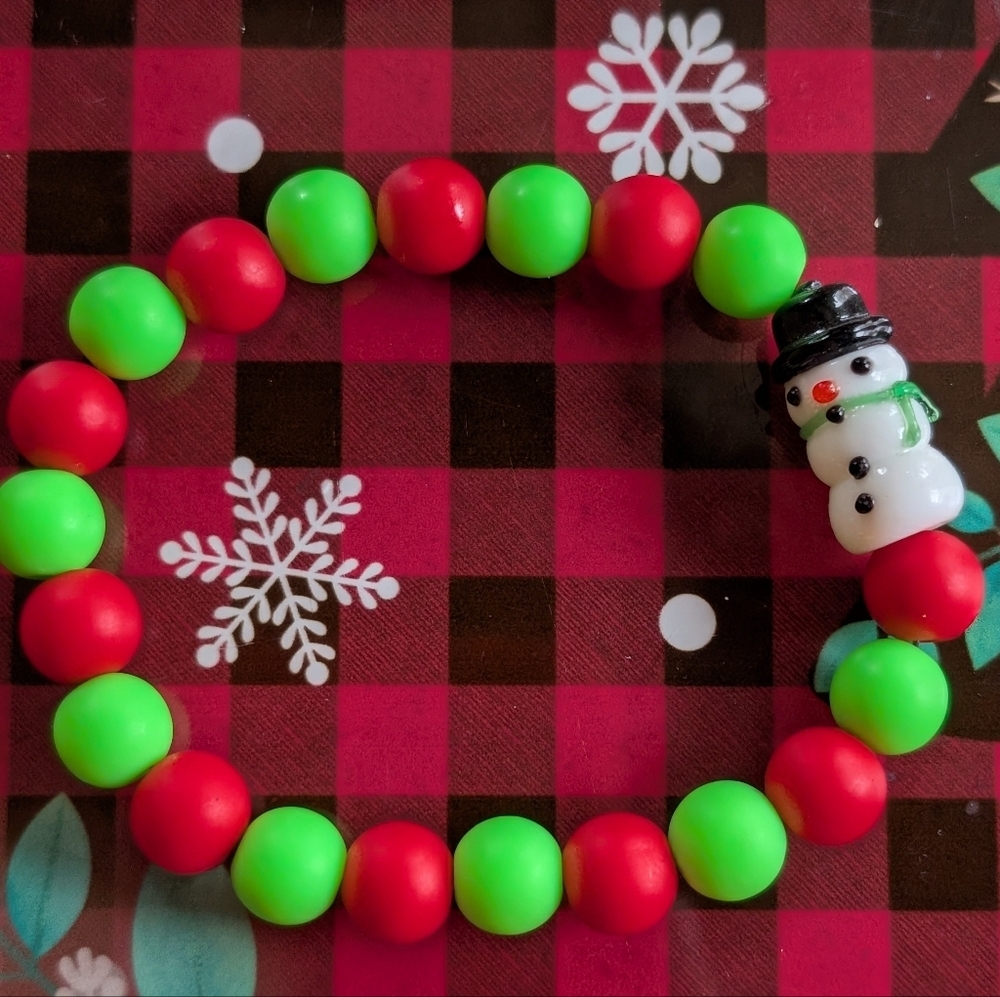 Festive Red and Green Stretch Bracelet with Snowman Charm